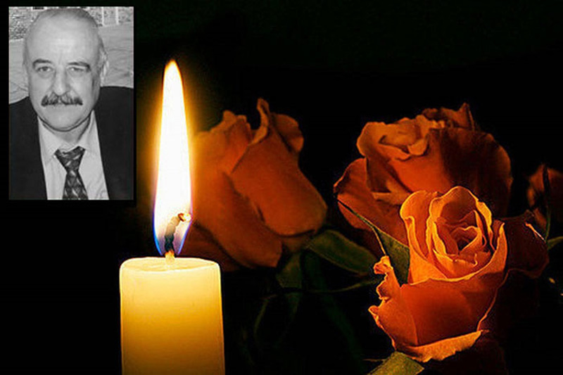 Έ&phi;&upsilon;&gamma;&epsilon; &gamma;&iota;&alpha; &tau;&omicron; &mu;&epsilon;&gamma;ά&lambda;&omicron; &tau;&alpha;&xi;ί&delta;&iota; &omicron; &Lambda;ά&zeta;&alpha;&rho;&omicron;&sigmaf; &Kappa;&omicron;&sigma;&mu;ά&omicron;&gamma;&lambda;&omicron;&upsilon;