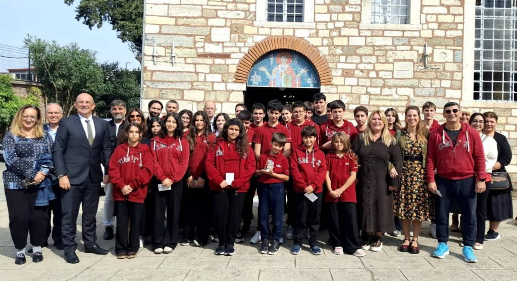 &Alpha;&gamma;&iota;&alpha;&sigma;&mu;ό&sigmaf; &gamma;&iota;&alpha; &tau;&eta;&nu; &nu;έ&alpha; &sigma;&chi;&omicron;&lambda;&iota;&kappa;ή &chi;&rho;&omicron;&nu;&iota;ά &tau;&eta;&sigmaf; &Pi;&Mu;&Gamma;&Sigma;